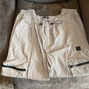 Zara men’s reflective cargo style pants